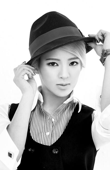 snsd mr.mr hyoyeon / سنسد هيويون