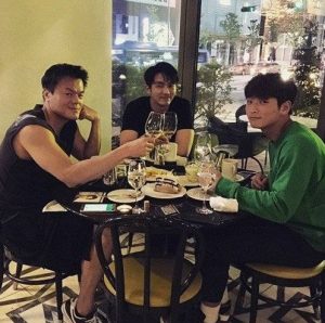 2AM-Seulong-Jinwoon-jy-park_1432794483_af_org